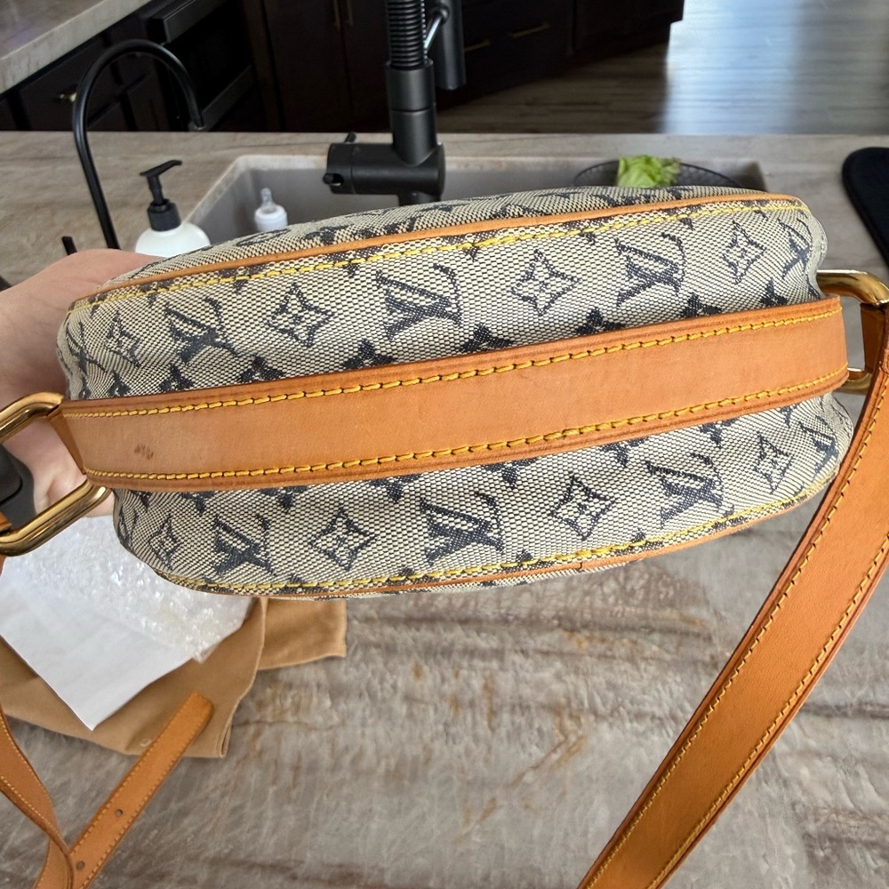 Louis Vuitton Mini Lin Jeanne - Picture 11 of 16